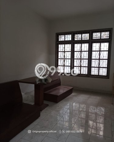 Rumah di Medan Kota, Akses ke Fasilitas, 4 KM, LT 248m² Bangunan 168m² Rumah di Medan Kota, Akses ke Fasilitas, 4 KM, LT 248m² Bangunan 168m²