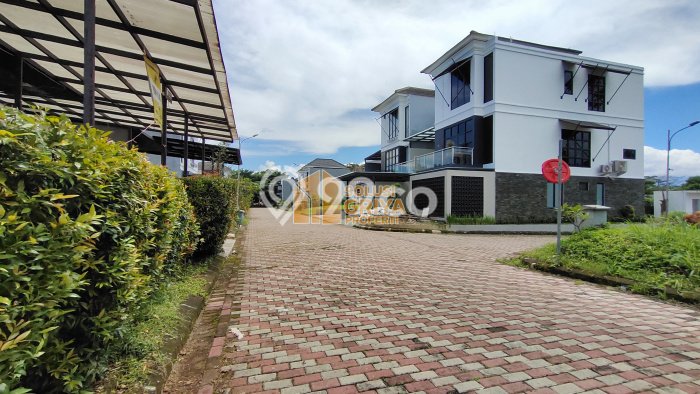 Rumah Strategis Minimalis Lb 209m2 di Bogor Selatan, Bogor Rumah Strategis Minimalis Lb 209m2 di Bogor Selatan, Bogor