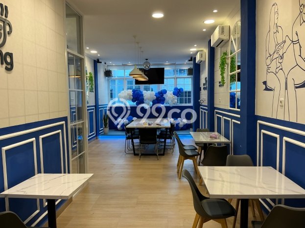 Ruko Dijual di Prime Area Jakarta Barat Luas 240m2 Ruko Dijual di Prime Area Jakarta Barat Luas 240m2