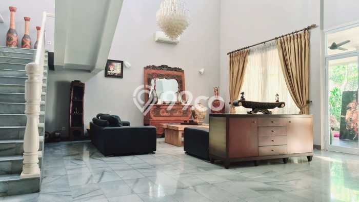 Jual Rumah Mewah Megah Dengan View Eksklusif di Ampera, Jakarta Selatan Jual Rumah Mewah Megah Dengan View Eksklusif di Ampera, Jakarta Selatan