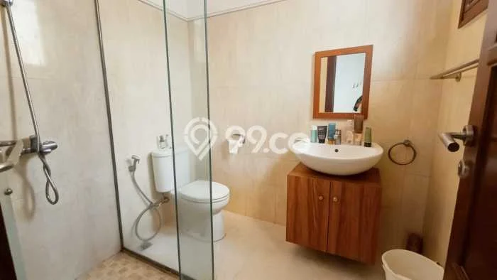 Rumah sewa siap pakai 4 KT di Pejaten, Jakarta Selatan Rumah sewa siap pakai 4 KT di Pejaten, Jakarta Selatan