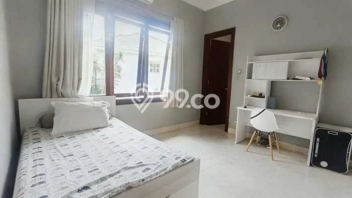 Rumah sewa siap pakai 4 KT di Pejaten, Jakarta Selatan Rumah sewa siap pakai 4 KT di Pejaten, Jakarta Selatan