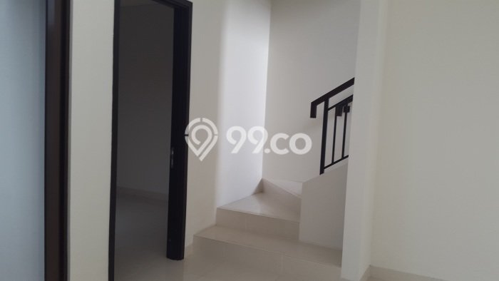 Rumah Luxury Modern Tanpa Renovasi di BSD Eminent Tangerang Rumah Luxury Modern Tanpa Renovasi di BSD Eminent Tangerang