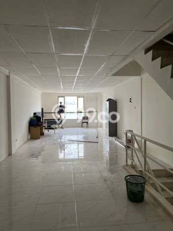 Ruko Komersial Disewakan di Matraman Jakarta Timur Luas 270m2 Ruko Komersial Disewakan di Matraman Jakarta Timur Luas 270m2