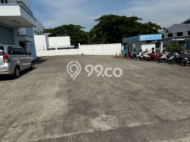 Disewakan Gudang di Kawasan Ramai Cikarang Luas 8400m2 Disewakan Gudang di Kawasan Ramai Cikarang Luas 8400m2