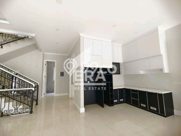 For Sale Rumah Elit Exclusive di Kebayoran Baru, Jakarta Selatan For Sale Rumah Elit Exclusive di Kebayoran Baru, Jakarta Selatan