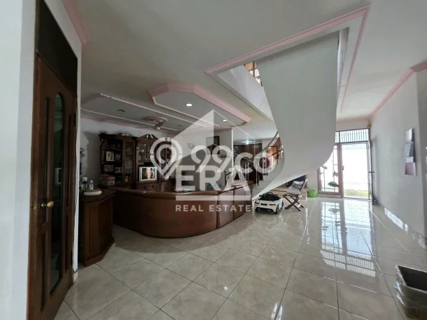 Siap Huni Rumah Mewah 5 Kamar di Kelapa Gading Dekat ke Mana Pun Siap Huni Rumah Mewah 5 Kamar di Kelapa Gading Dekat ke Mana Pun