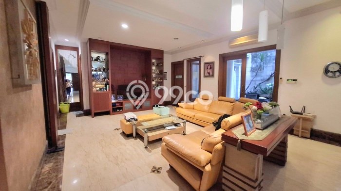 Siap Huni Hunian Elit 5 Kamar di Kelapa Gading Dekat ke Mana Pun Siap Huni Hunian Elit 5 Kamar di Kelapa Gading Dekat ke Mana Pun