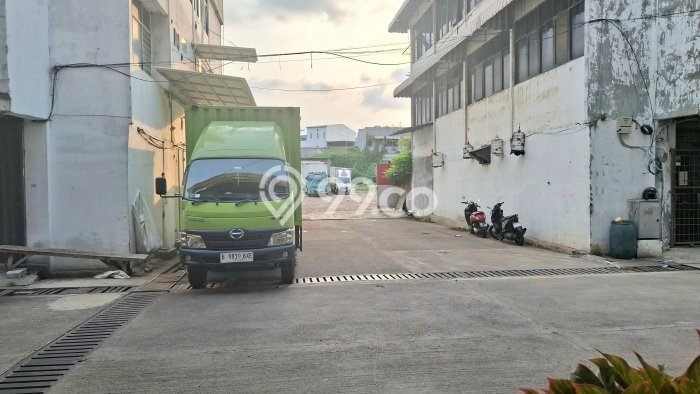 Unit Gudang Dijual di Jakarta Barat LT 255m2 & LB 1005m2 Unit Gudang Dijual di Jakarta Barat LT 255m2 & LB 1005m2