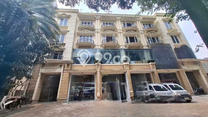 Ruko Usaha Dijual di Kebayoran Baru Jakarta Selatan LT 145m2 & LB 300m2 Ruko Usaha Dijual di Kebayoran Baru Jakarta Selatan LT 145m2 & LB 300m2