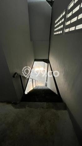 Gudang disewakan lokasi strategis Cipondoh Tangerang 636m2 Gudang disewakan lokasi strategis Cipondoh Tangerang 636m2