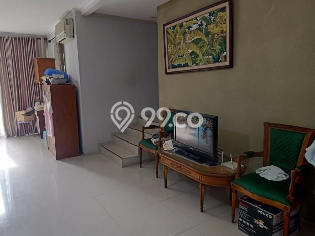 Rumah Mewah LB 160m2 Siap Huni Desain Elegan di Parongpong, Bandung Rumah Mewah LB 160m2 Siap Huni Desain Elegan di Parongpong, Bandung