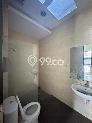 Rumah Lokasi Strategis di , Bandung, Luas 128m2m² LB 123m2m² Rumah Lokasi Strategis di , Bandung, Luas 128m2m² LB 123m2m²