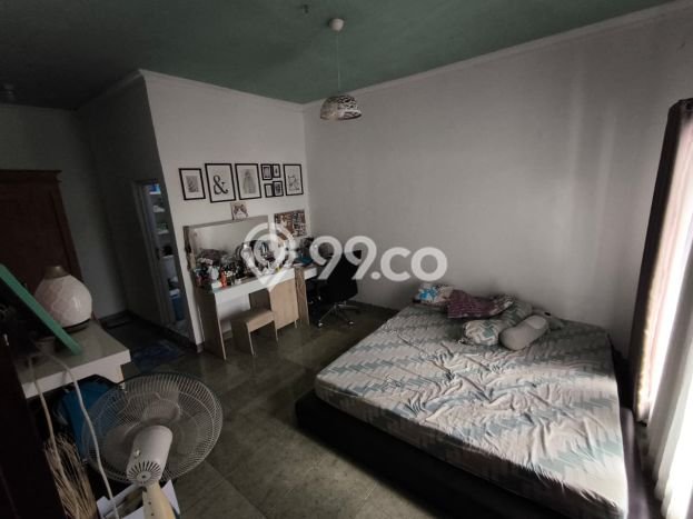 Dijual Hunian Rumah Terawat 4 KT di Sariwangi, Bandung Dijual Hunian Rumah Terawat 4 KT di Sariwangi, Bandung