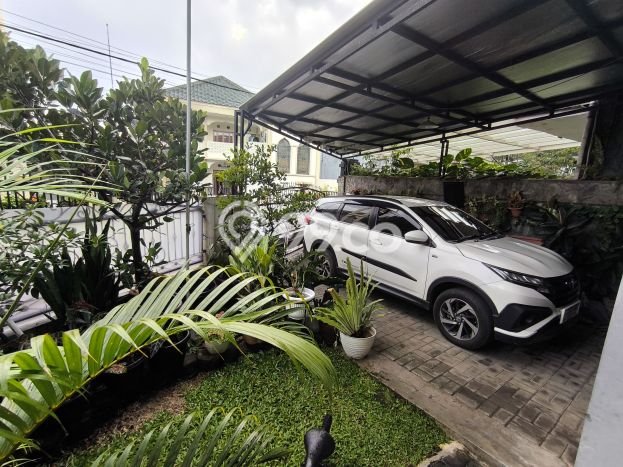 Jual Segera Rumah LT 224m2m² / LB 300m2m² di Kawasan Bisnis Sariwangi, Bandung Jual Segera Rumah LT 224m2m² / LB 300m2m² di Kawasan Bisnis Sariwangi, Bandung