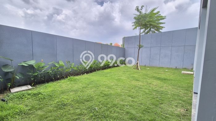 Rumah Elit Modern Siap Huni di Kota Baru Parahyangan Bandung Rumah Elit Modern Siap Huni di Kota Baru Parahyangan Bandung