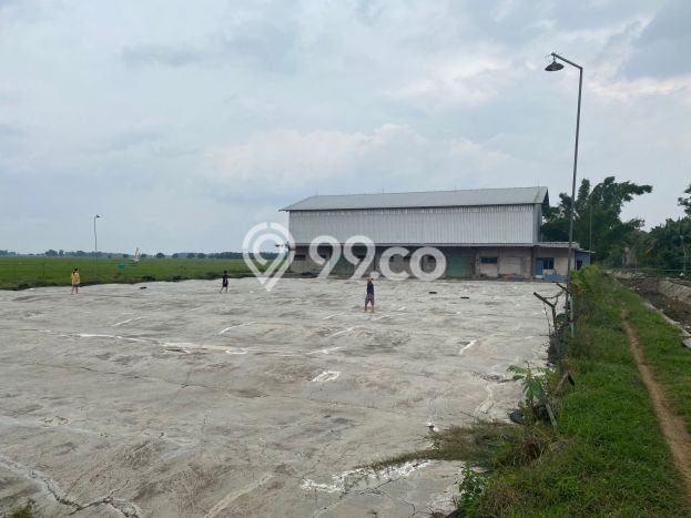 Pabrik Kawasan Bisnis Kawasan Indramayu Kota, Luas 450m², Mainroad Pabrik Kawasan Bisnis Kawasan Indramayu Kota, Luas 450m², Mainroad