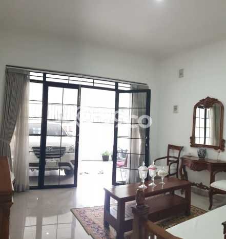Rumah Luxury Modern Tanpa Renovasi di BKR Bandung Rumah Luxury Modern Tanpa Renovasi di BKR Bandung