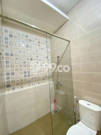 Siap Huni Hunian Elit 4 Kamar di Regol Dekat ke Mana Saja Siap Huni Hunian Elit 4 Kamar di Regol Dekat ke Mana Saja