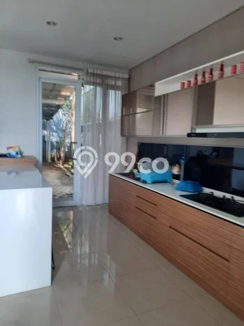 Rumah LT 375m2m² / LB 375m2m² di Kawasan , Bandung Rumah LT 375m2m² / LB 375m2m² di Kawasan , Bandung