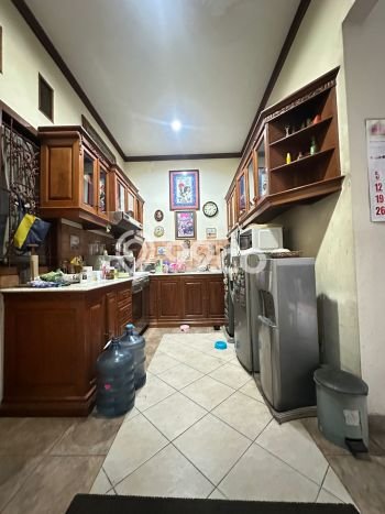Rumah Elit Modern Tanpa Renovasi di Kopo Permai Bandung Rumah Elit Modern Tanpa Renovasi di Kopo Permai Bandung