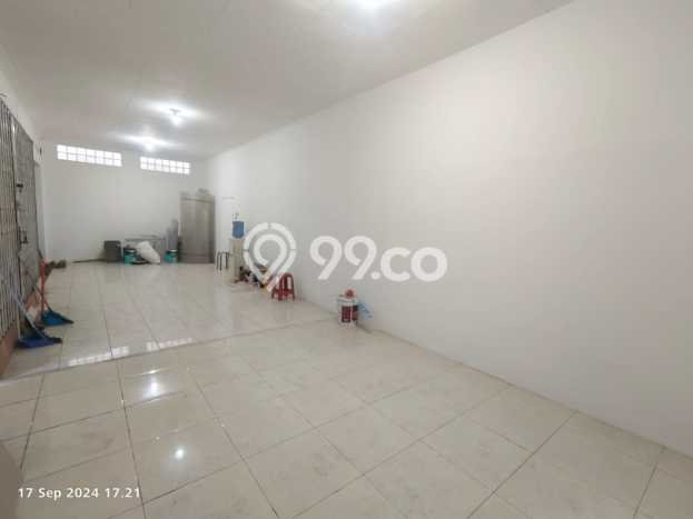 AREA KOMERSIAL! Ruko For Rent di Taman Kopo Indah, Luas 46m², Jalan Utama, Ready Operasional AREA KOMERSIAL! Ruko For Rent di Taman Kopo Indah, Luas 46m², Jalan Utama, Ready Operasional