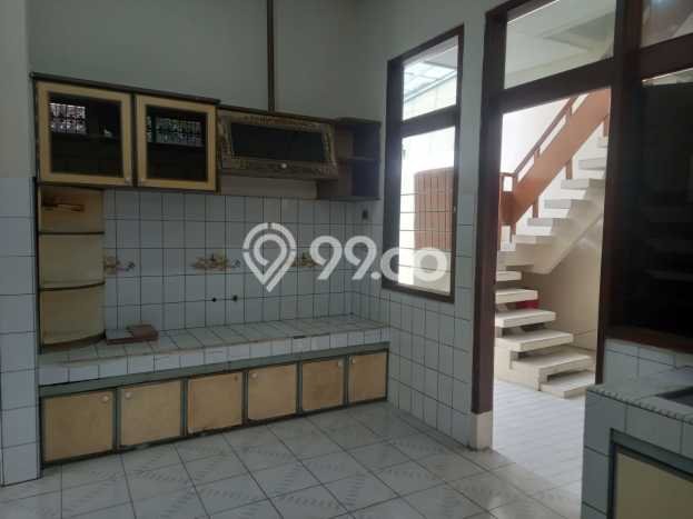 Ready to Use! Premium House LT 398m2 Desain Elegan di Moch Toha Ready to Use! Premium House LT 398m2 Desain Elegan di Moch Toha