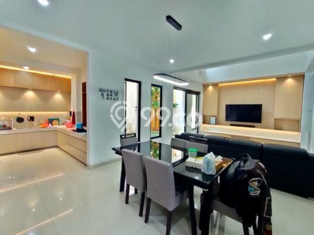 Rumah EXCLUSIVE di Batununggal, Bandung, LT 216m2m² LB 325m2m² HARGA TERBAIK! Rumah EXCLUSIVE di Batununggal, Bandung, LT 216m2m² LB 325m2m² HARGA TERBAIK!