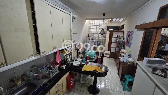 Rumah Dengan Harga Terbaik LT 200m² Akses Mudah di Jantung Kota Singgasana, Bandung Rumah Dengan Harga Terbaik LT 200m² Akses Mudah di Jantung Kota Singgasana, Bandung
