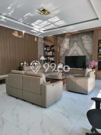 Rumah Elit Modern Siap Huni di Setiabudi Bandung Rumah Elit Modern Siap Huni di Setiabudi Bandung
