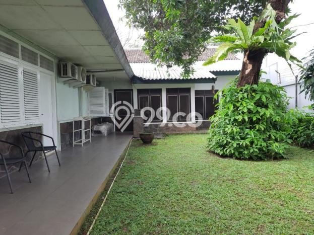 Hunian Eksklusif Siap Huni LT 984m2 di Kebayoran Baru, Jakarta Selatan Hunian Eksklusif Siap Huni LT 984m2 di Kebayoran Baru, Jakarta Selatan