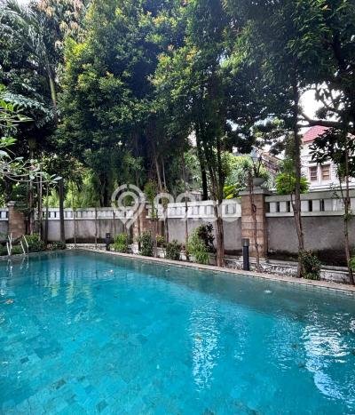 Sewa Rumah Nyaman di Kemang LT 560m2 / LB 400m2 Kondisi Bagus Sewa Rumah Nyaman di Kemang LT 560m2 / LB 400m2 Kondisi Bagus