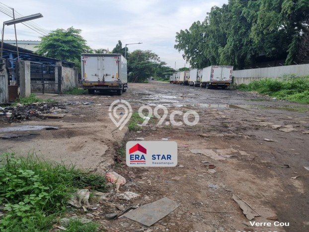 Unit Pabrik Dijual di Pulo Gadung Jakarta Timur Luas Tanah 21040m2, Luas Bangunan 8000m2 Unit Pabrik Dijual di Pulo Gadung Jakarta Timur Luas Tanah 21040m2, Luas Bangunan 8000m2