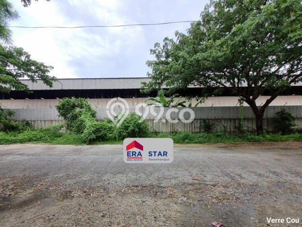 Unit Pabrik Dijual di Pulo Gadung Jakarta Timur Luas Tanah 21040m2, Luas Bangunan 8000m2 Unit Pabrik Dijual di Pulo Gadung Jakarta Timur Luas Tanah 21040m2, Luas Bangunan 8000m2