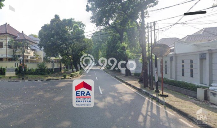 Siap Huni Rumah Mewah 6 Kamar di Menteng Dekat ke Mana Pun Siap Huni Rumah Mewah 6 Kamar di Menteng Dekat ke Mana Pun