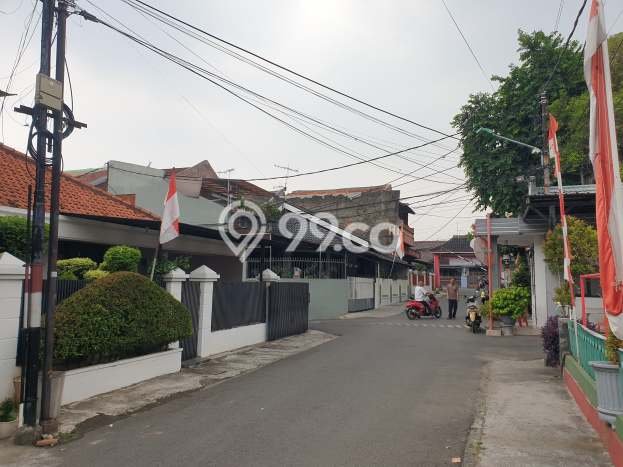Rumah di Jakarta Timur Kondisi Bagus Minimalis Dekat Fasilitas Publik Rumah di Jakarta Timur Kondisi Bagus Minimalis Dekat Fasilitas Publik