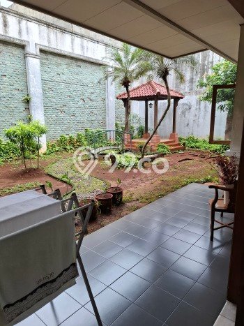Rumah Mewah Siap Huni LT 1100m2 di Kebon Jeruk, Jakarta Barat Rumah Mewah Siap Huni LT 1100m2 di Kebon Jeruk, Jakarta Barat