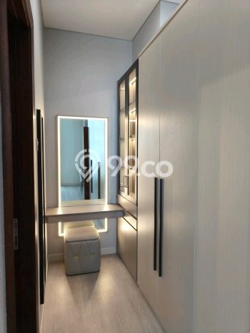 Siap Huni Apartemen Luxury di Mayjen Sungkono 3 Kamar & 2 Kamar Mandi Siap Huni Apartemen Luxury di Mayjen Sungkono 3 Kamar & 2 Kamar Mandi