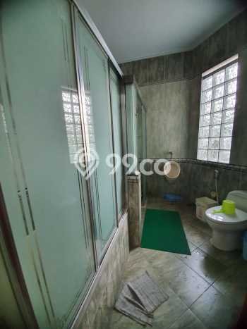 Rumah Elit LB 1000m2 Siap Pakai Desain Elegan di Dago, Bandung Rumah Elit LB 1000m2 Siap Pakai Desain Elegan di Dago, Bandung