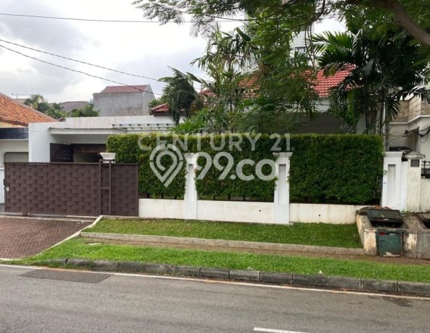Siap Huni Rumah Mewah 3 Kamar di Menteng Dekat ke Mana Saja Siap Huni Rumah Mewah 3 Kamar di Menteng Dekat ke Mana Saja