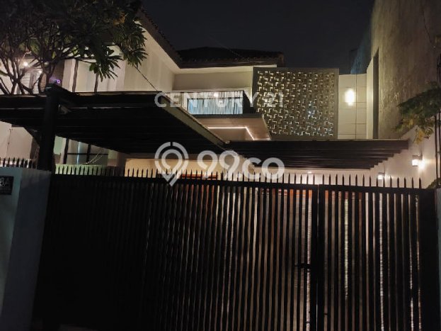 Siap Huni Hunian Elit 4 Kamar di Cilandak Dekat ke Mana Pun Siap Huni Hunian Elit 4 Kamar di Cilandak Dekat ke Mana Pun