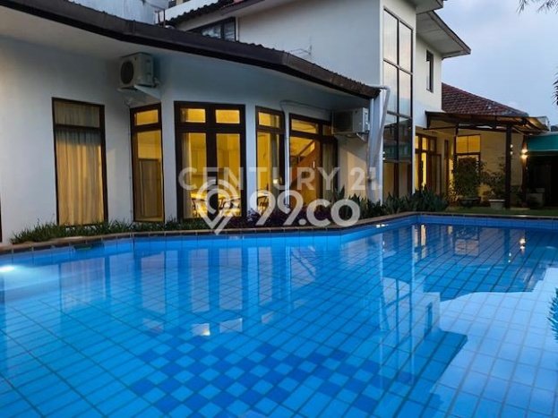 Siap Huni Rumah Mewah 3 Kamar di Menteng Dekat ke Mana Saja Siap Huni Rumah Mewah 3 Kamar di Menteng Dekat ke Mana Saja