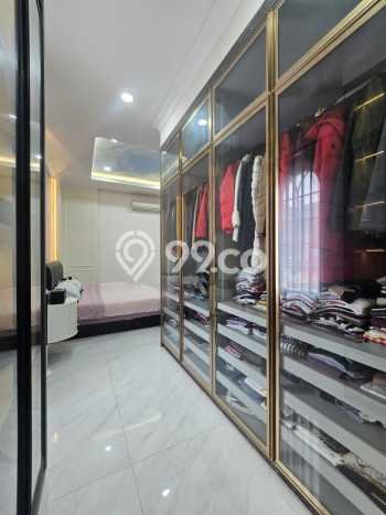 Rumah Elit Modern Tanpa Renovasi di Sunter Jakarta Utara Rumah Elit Modern Tanpa Renovasi di Sunter Jakarta Utara