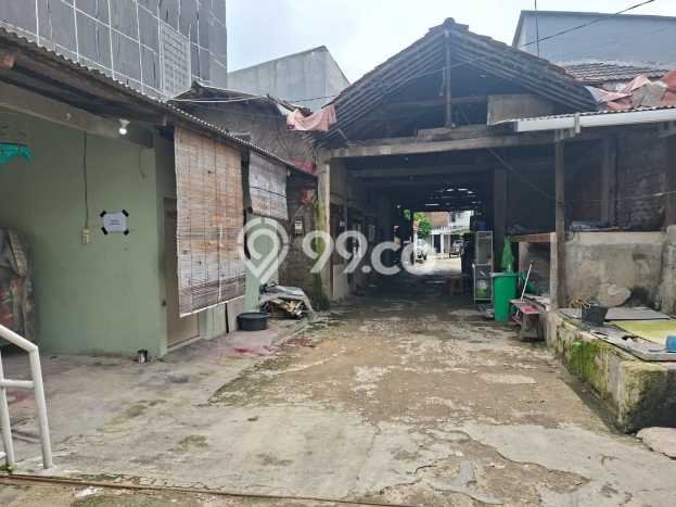Ready to Use! Premium House LT 937m2 Desain Modern di Jembatan Besi Ready to Use! Premium House LT 937m2 Desain Modern di Jembatan Besi