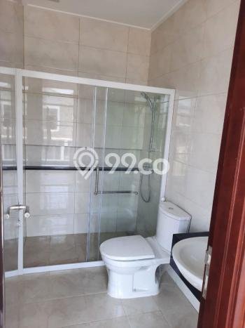 Jarang Ada! Rumah Sewa 3 Kamar Bagus Siap Huni Golf Island Jarang Ada! Rumah Sewa 3 Kamar Bagus Siap Huni Golf Island