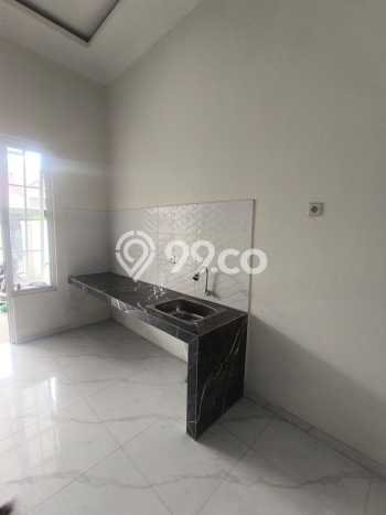 For Sale Hunian Rumah Nyaman 3 Kamar di Ketintang, Surabaya For Sale Hunian Rumah Nyaman 3 Kamar di Ketintang, Surabaya