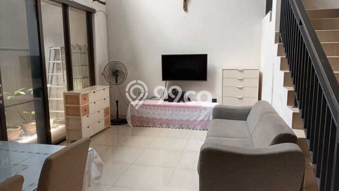 Dijual Cepat Rumah Favorit Siap Huni LB 159m2 di Tenggilis Mejoyo, Surabaya Dijual Cepat Rumah Favorit Siap Huni LB 159m2 di Tenggilis Mejoyo, Surabaya