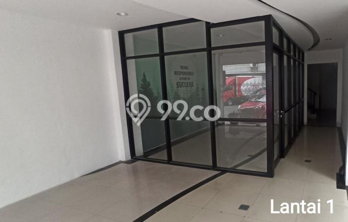 Ruko Komersial Disewakan di Gubeng Surabaya Luas 346m2 Ruko Komersial Disewakan di Gubeng Surabaya Luas 346m2
