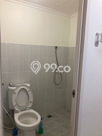 Disewakan Cepat! Hunian Apartemen Hemat di Mulyorejo, Surabaya 0 Kamar Tidur dan 1 Kamar Mandi Disewakan Cepat! Hunian Apartemen Hemat di Mulyorejo, Surabaya 0 Kamar Tidur dan 1 Kamar Mandi