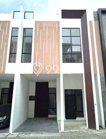 Rumah Bagus Siap Pakai Di Medan Johor Luas 96m2 Aman Rumah Bagus Siap Pakai Di Medan Johor Luas 96m2 Aman
